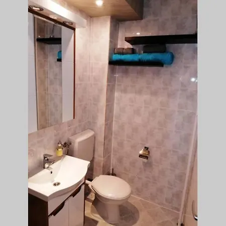 Oasis Felix アパート